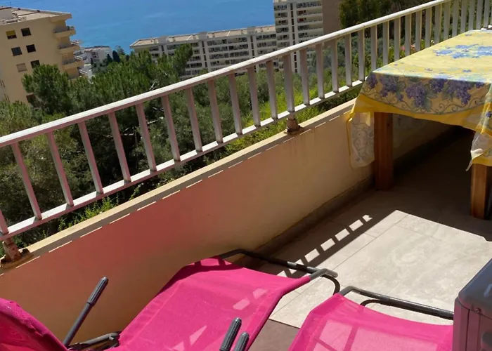 Magnifique Face A La